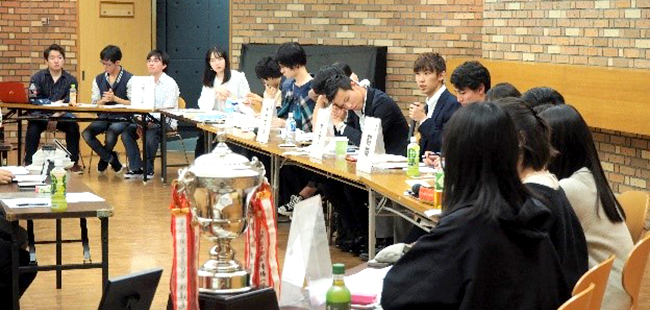 法律討論会